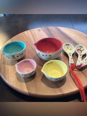Boston Warehouse Ceramic Measuring Cups & Spoons  Floral Multi-Color NWOTs
